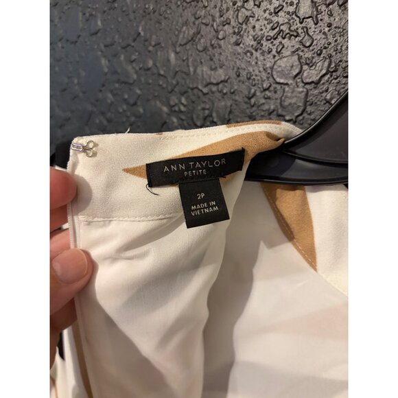 Sleeveless Animal Print A-Line Dress With High Neck & Back Zipper Closure Sz 2P - Picture 7 of 7